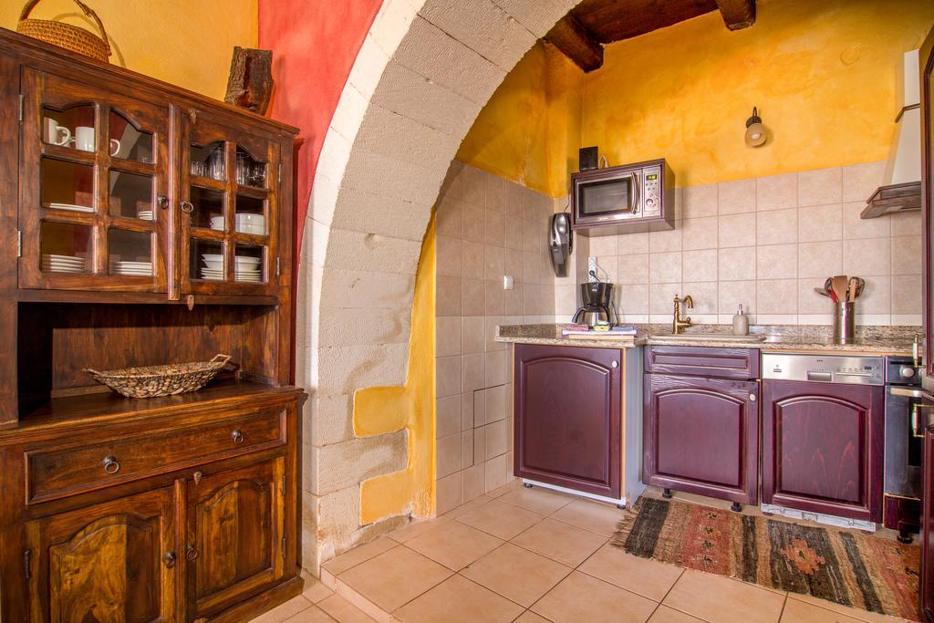 Samonas Traditional Villas Стая снимка