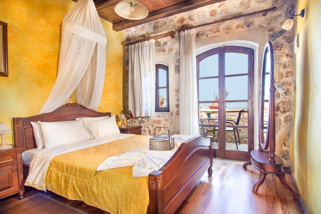 Samonas Traditional Villas Стая снимка